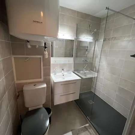 Vue Mer, Pieds Dans L'eau Apartment